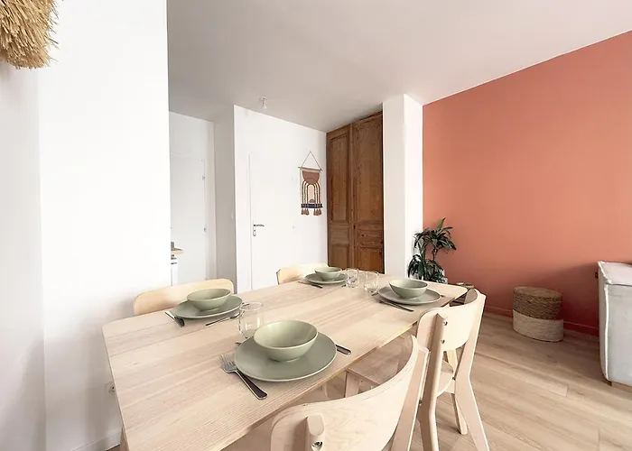 Апартаменты Le Terracotta - T2 A - Proche Centre, Wazemmes, St Michel Лилль